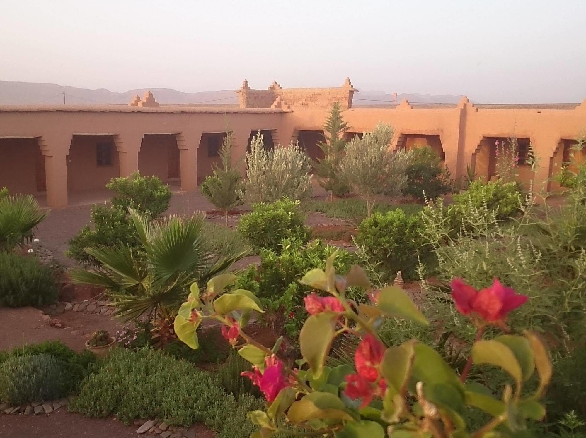Auberge Bassou เอ็นค็อบ ภายนอก รูปภาพ